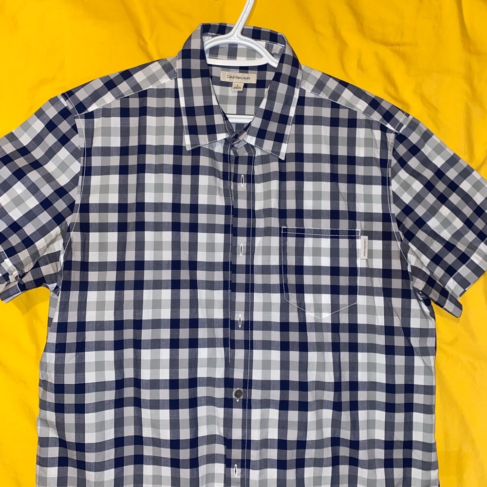 Calvin Klein button down Size Large